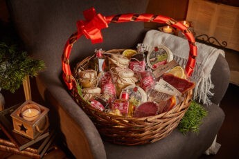 Как выбрать и заказать новогодние корзины и другие подарки к праздникам